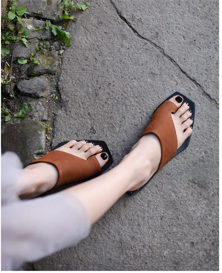 ARTMU WIDE FIT LEATHER TOE LOOP FLAT SANDALS