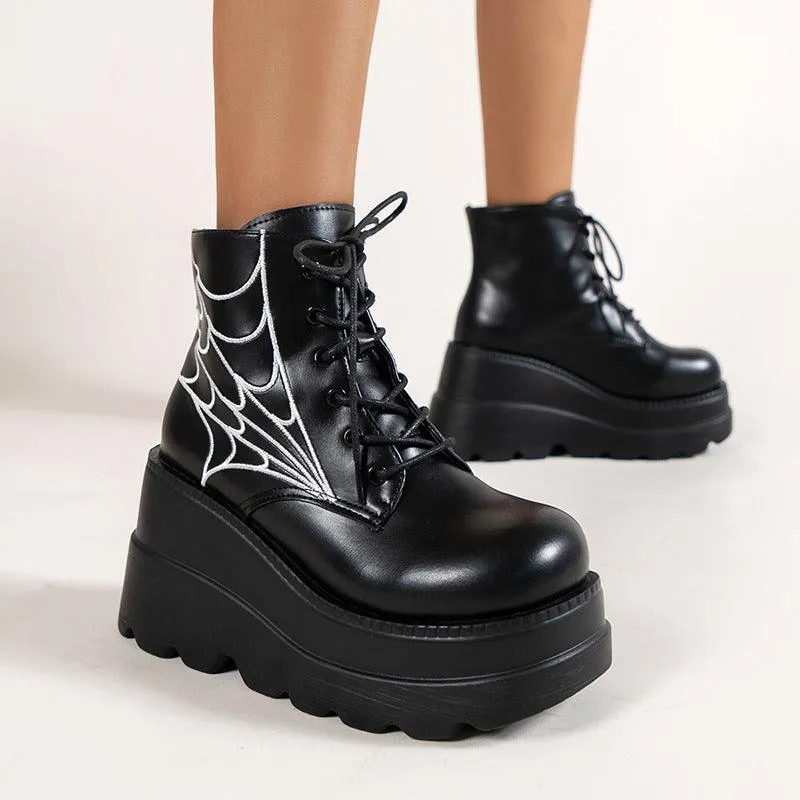 Spider Web Print Chunky Heel Boots - Women's Fashion Boots