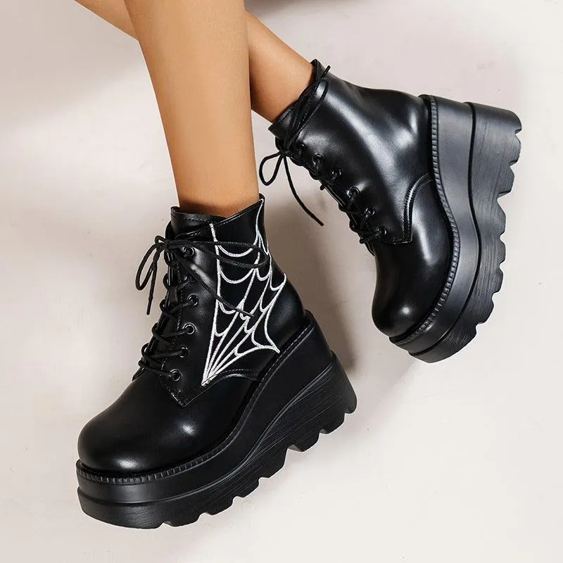 Spider Web Print Chunky Heel Boots - Women's Fashion Boots