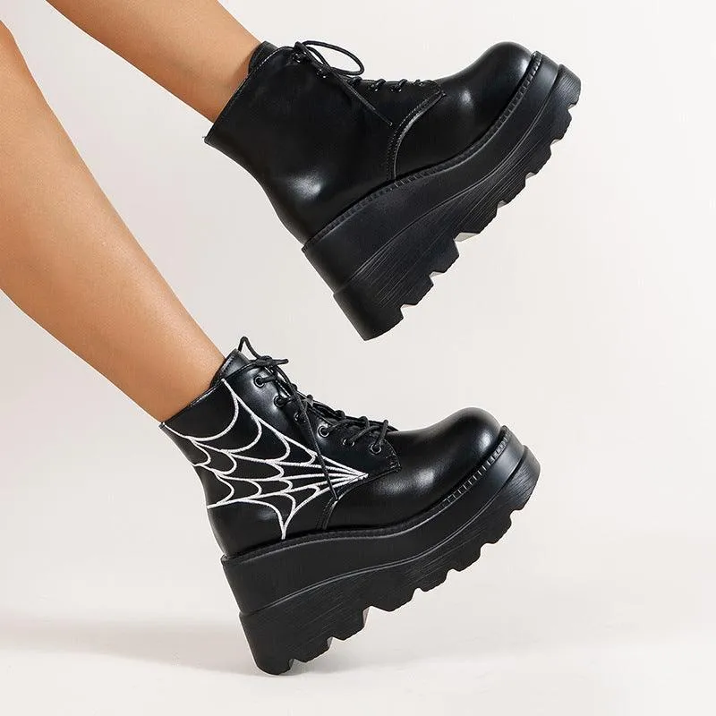 Spider Web Print Chunky Heel Boots - Women's Fashion Boots